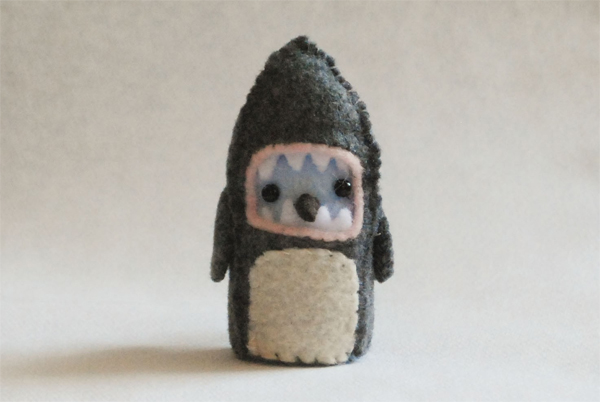 Cutest Shark Attack Ever: Jaws Twitter Bird