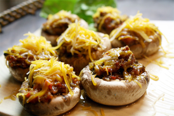 Cooking for a Summer Party: Chorizo & Cheese-Stuffed Mushrooms