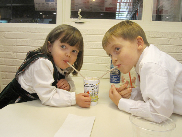 How To Con Your Kid: Get Your Kid To Share