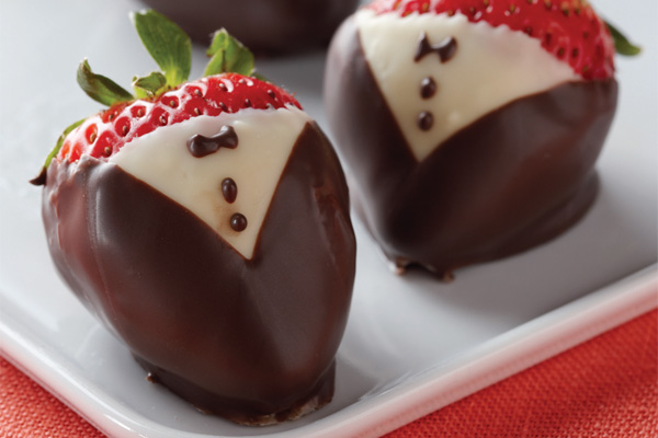National Candy Month: How to Make Tuxedo Strawberries