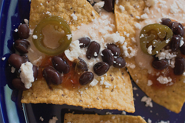 Super Bowl Party Prep: White Cheese Nachos With Black Beans, Salsa and Jalapeños