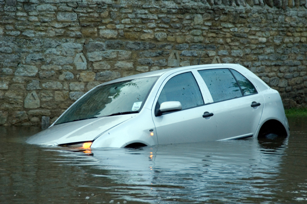Worst-Case Wednesday: How To Survive a Sinking Car