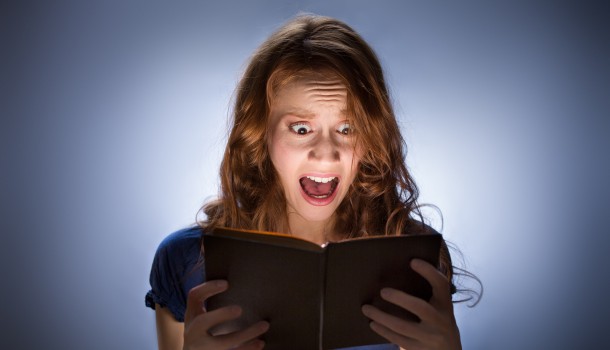 How to Be Awesome At Reading a Horror Novel