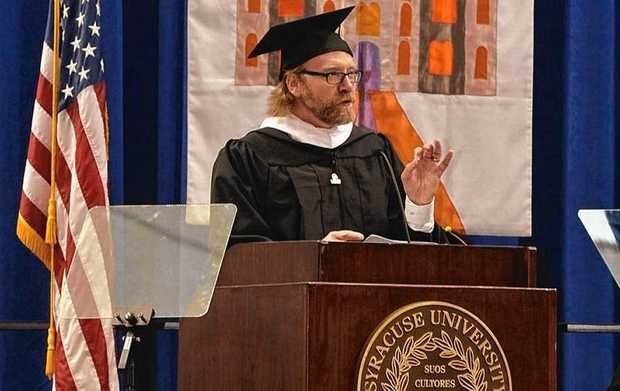 5 Inspiring Commencement Speeches from Authors